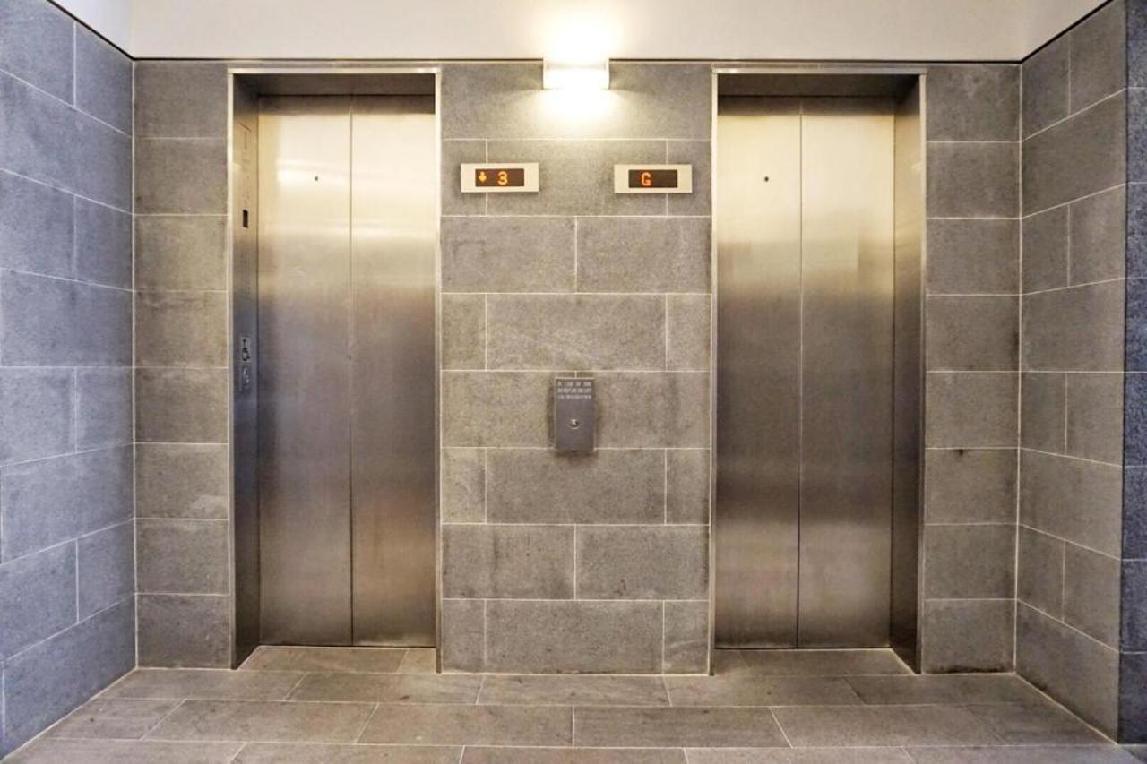 Twenty One Whitfield Aparthotel Χονγκ Κονγκ Εξωτερικό φωτογραφία