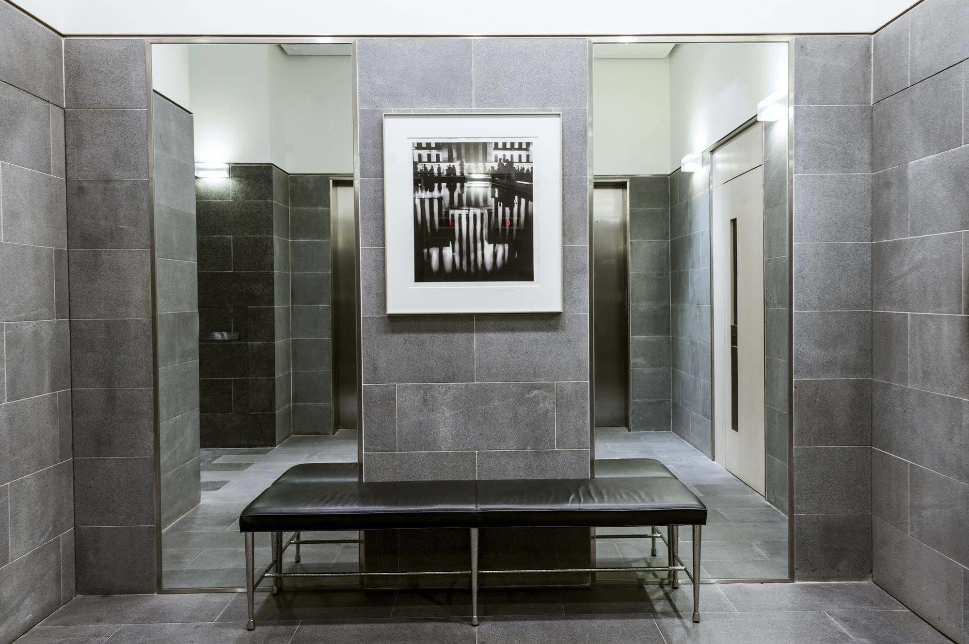 Twenty One Whitfield Aparthotel Χονγκ Κονγκ Εξωτερικό φωτογραφία